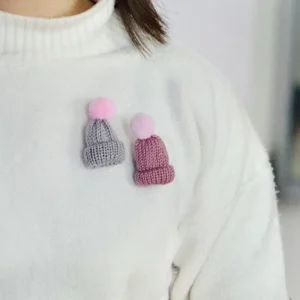 Kötött sapka kitűző - bross