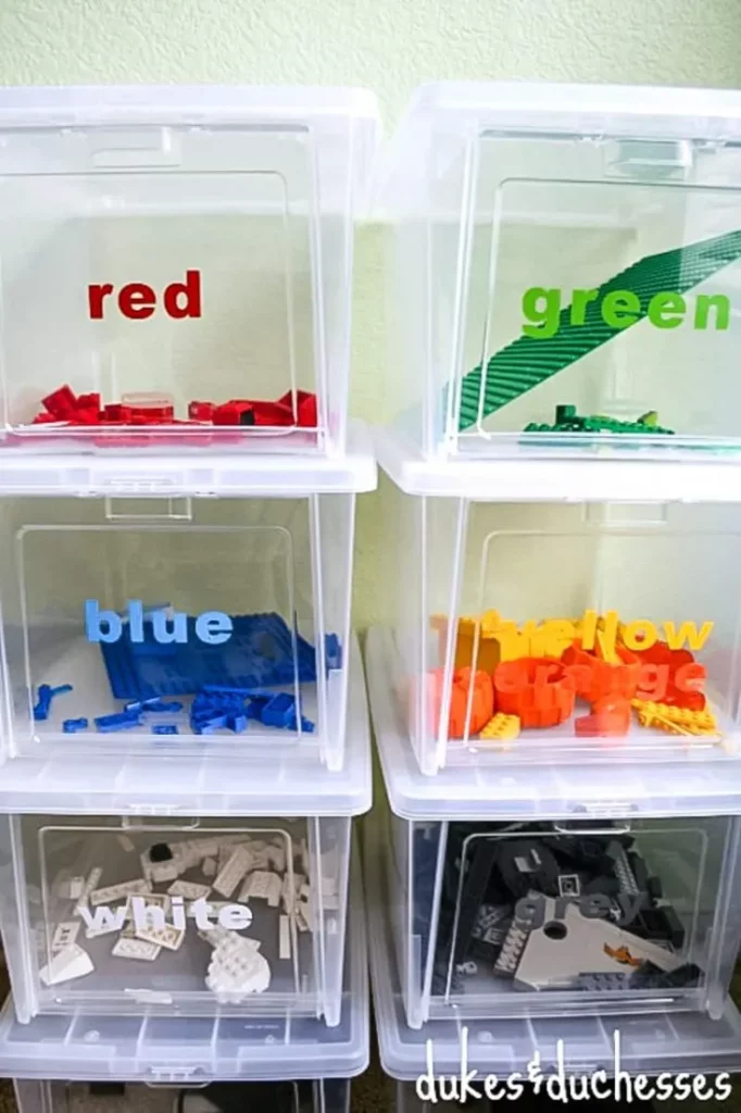 10 LEGO tárolási ötlet, amikre bárcsak előbb rátaláltál volna 14 Szín szerinti rendszerezés Lego elemek